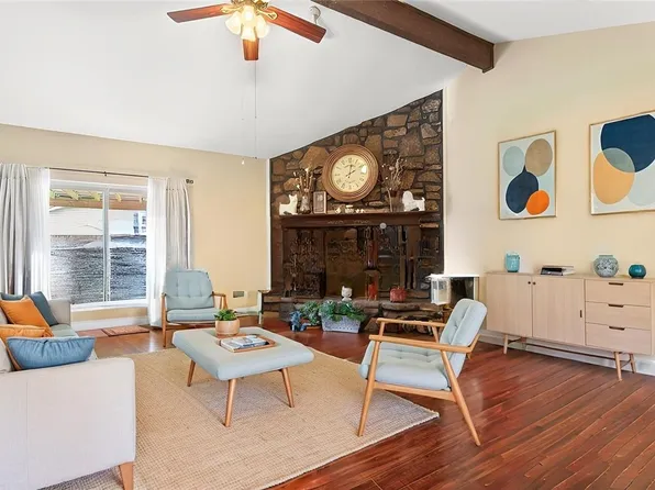 1016 S 27th St, Rogers, AR 72758