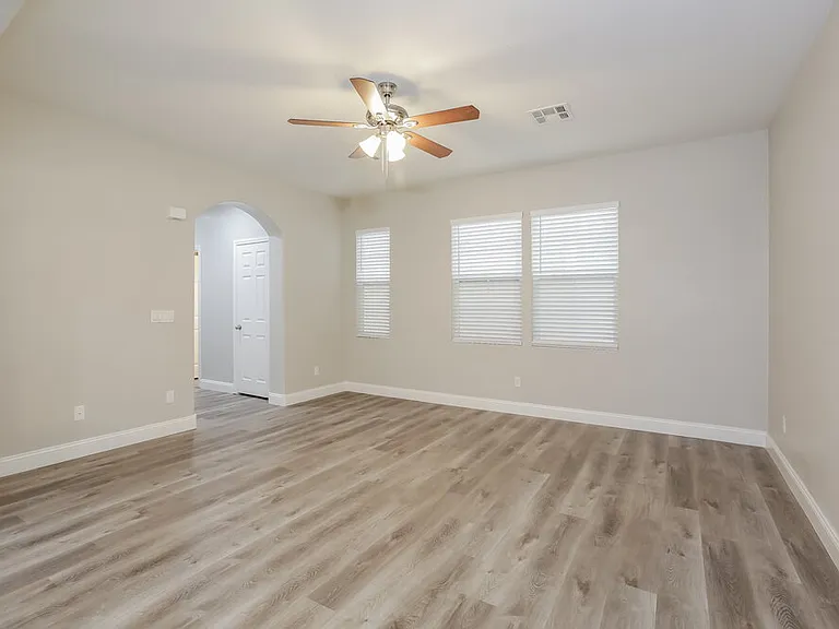 5367 Flowing Spring St — Photo 4