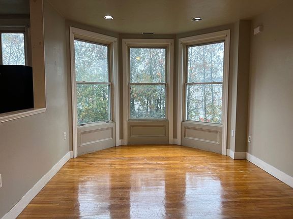 2nd image of 85 Prospect St APT 2A
