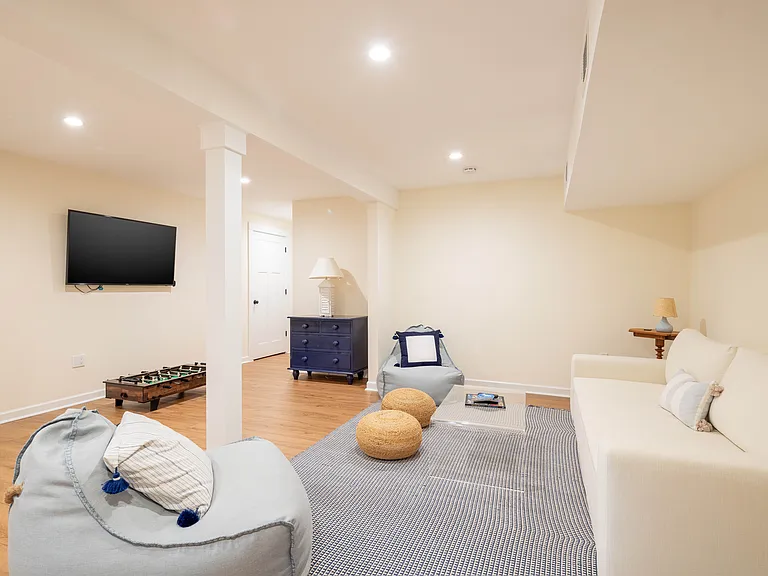 16 Glynn Dr — Photo 6