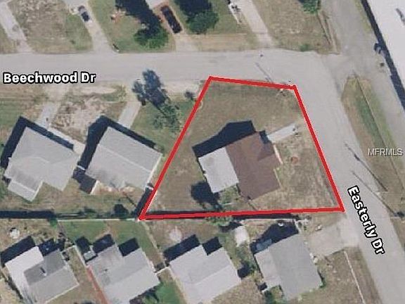 2nd image of 2 Beechwood Dr