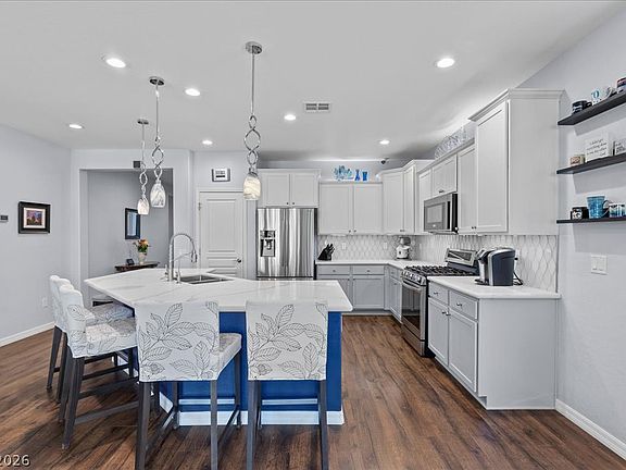 4th image of 10315 Copalito Dr