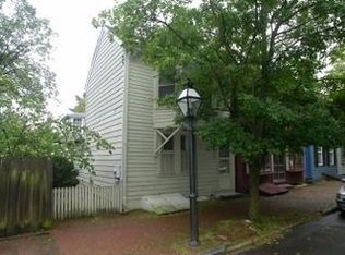 53 E 2nd St, New Castle, DE 19720