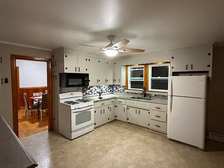 121 Myrtle St #1 — Photo 9