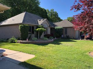 50790 Oaks Dr, Chesterfield, MI 48047