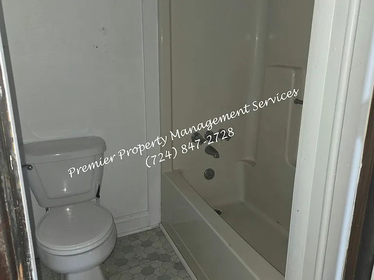 522 W Madison Ave #1 — Photo 13