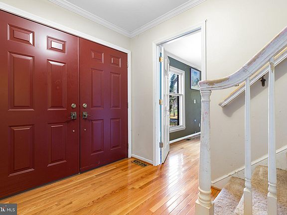 2nd image of 403 Tulip Poplar Ln