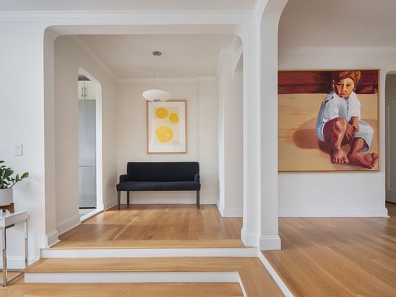 4th image of 425 Central Park W APT 6A