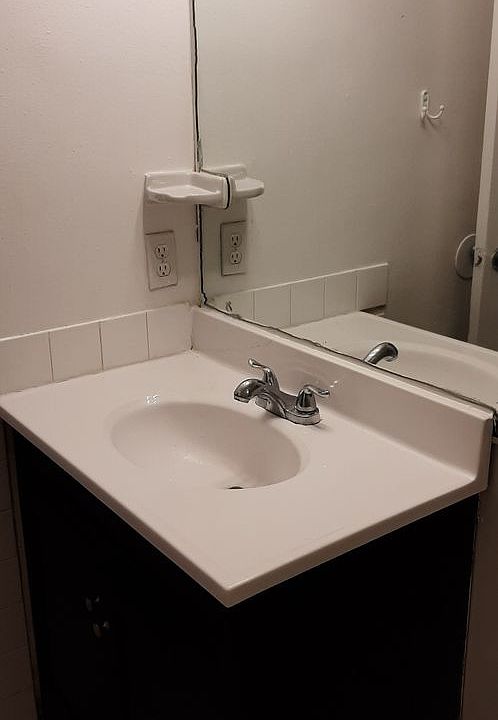 1st image of 8600 NW 40th St #9