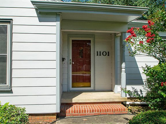 2nd image of 1101 2nd St