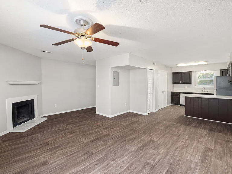 North Oaks Landing — Photo 24