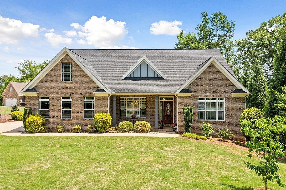 136 Neal Pointe Dr, Chesnee, SC 29323 Zillow