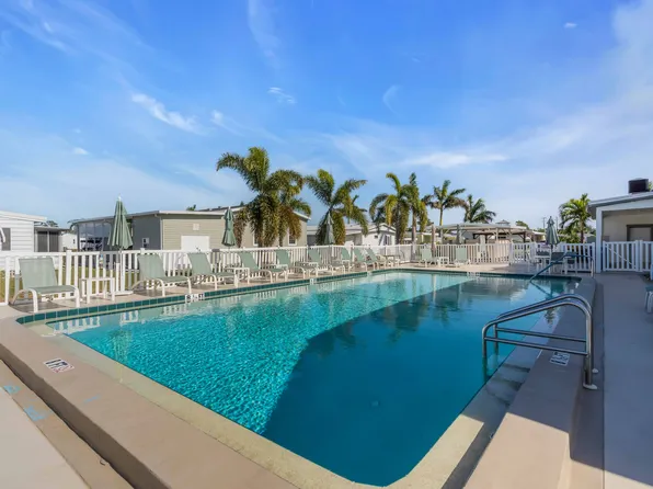 338 Avocado St #80, Bradenton, FL 34207