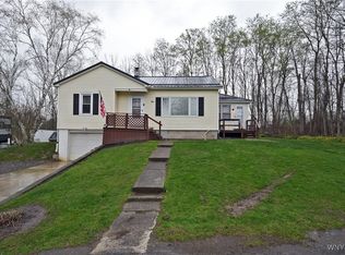 14058 N Division Rd, Collins, NY 14034