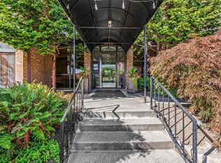 Sound View West, Seattle, WA 98117