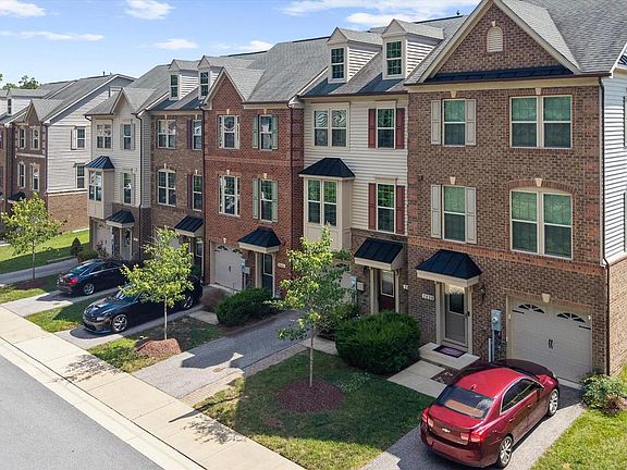 3rd image of 7841 Patterson Way