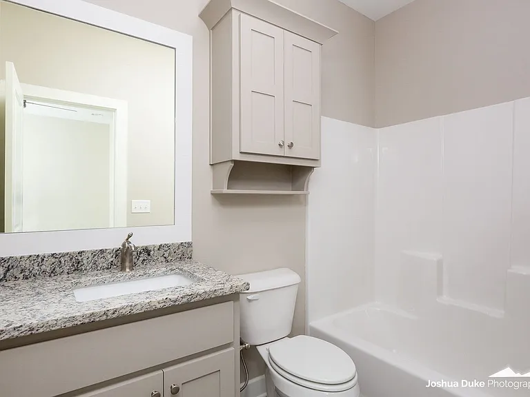 1320 S College Ave — Photo 13