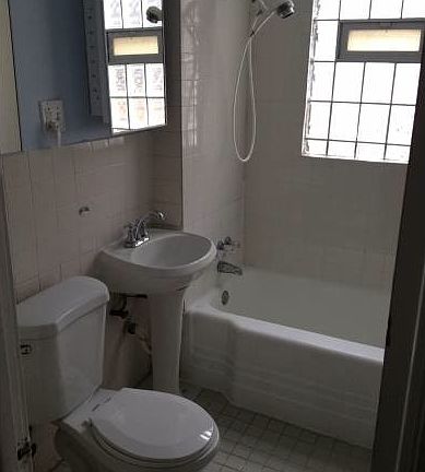 3rd image of 4313 N Saint Louis Ave