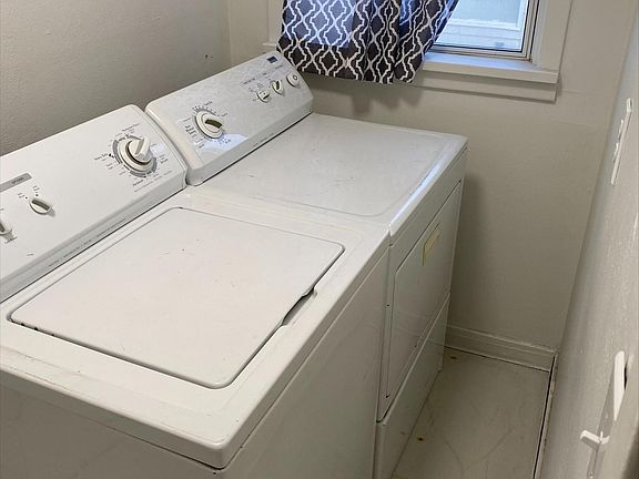 5th image of 320 Logan St #1