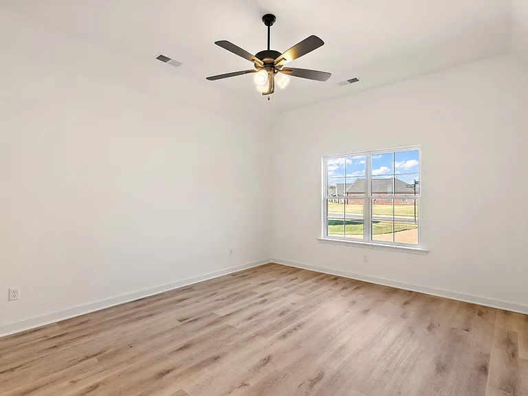 6275 Clover Ct — Photo 7