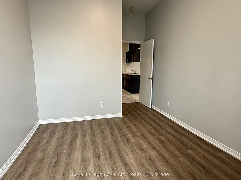 116 Wyndham St N #1 — Photo 9