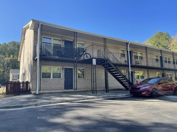 2201 Morehead Ave APT 17