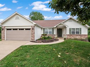 112 Spring Tree Ct, Saint Charles, MO 63303