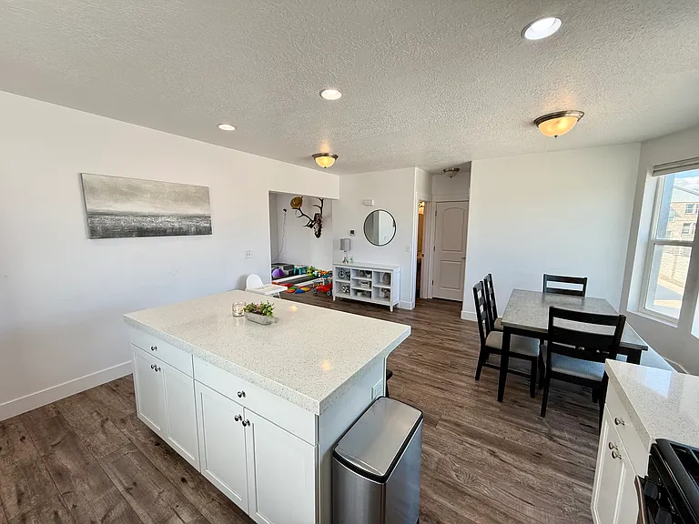 1780 W Torlundy Dr — Photo 6