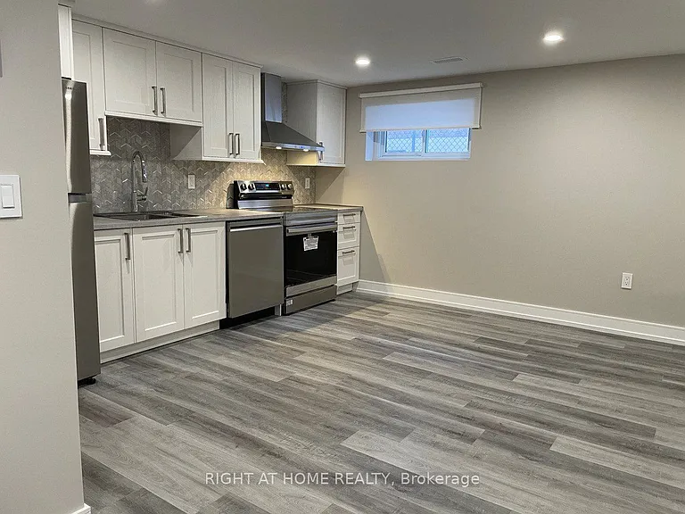 30 Lewis Dr #A — Photo 6