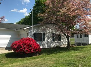614 1st St, New Haven, WV