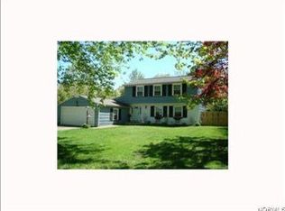 1785 Stonehaven Rd, Madison, OH 44057