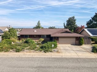 485 Teakwood Dr, Redding, CA 96003