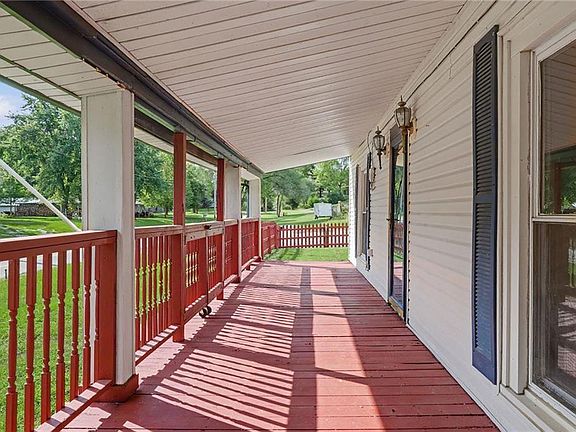 4th image of 23460 Interurban Rd