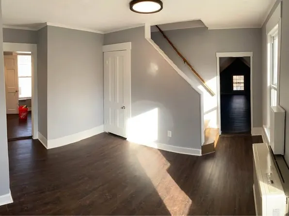 95 Messer St APT 1, Laconia, NH 03246