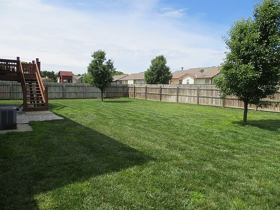 4th image of 1735 N Riverbirch Ct