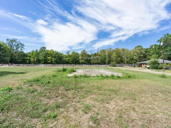 8676 W Elm Grove Pl, Baton Rouge, LA 70807