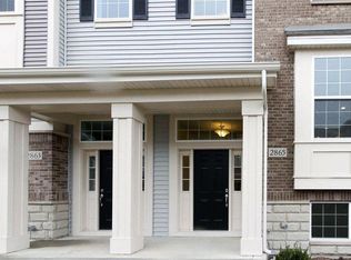 2865 Henley Ln, Naperville, IL 60540