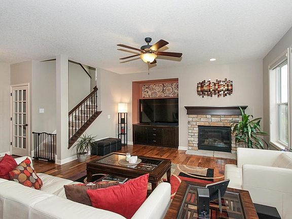 3rd image of 3516 Sawgrass Trl W