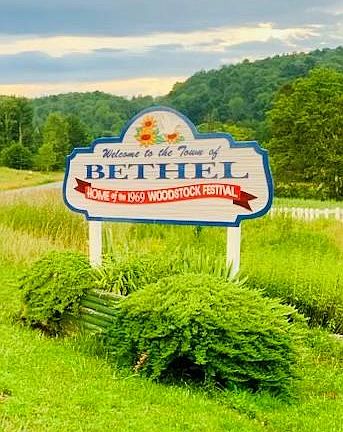 3rd image of 3 Burr Road