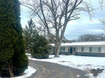 (Undisclosed Address), Highland Park, IL, 60035