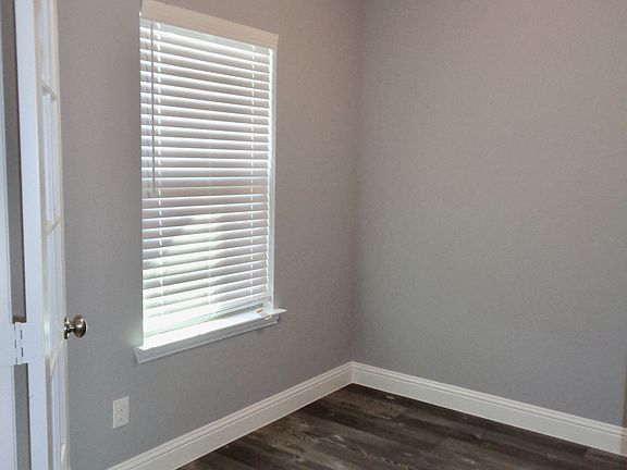 4th image of 620 Dogwood Dr