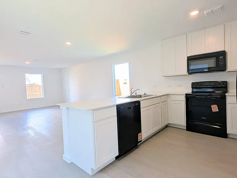 732 Sandhill Crane Ln — Photo 5