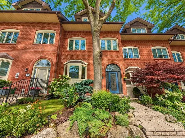 45 Tradewind Dr, Oakville, ON L6L 6K9