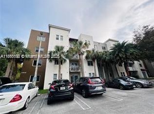 11040 SW 196th St APT 412, Miami, FL 33157