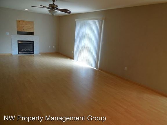 4th image of 8708 75th Dr NE