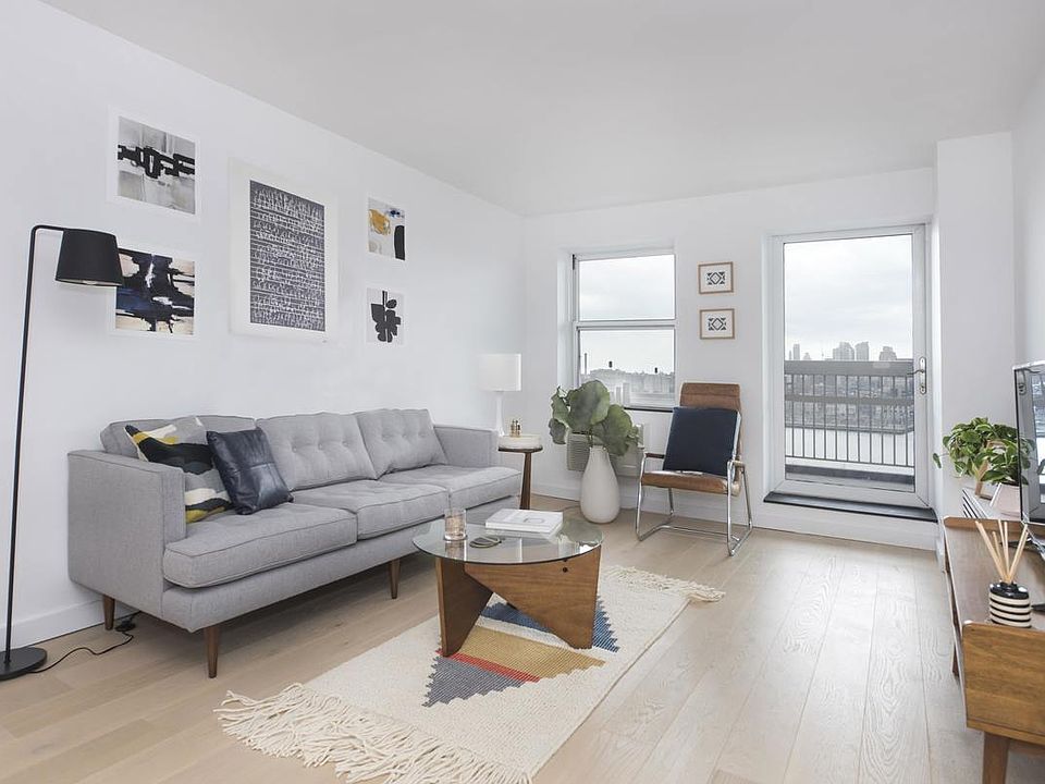 1st image of 275 South St APT 5A