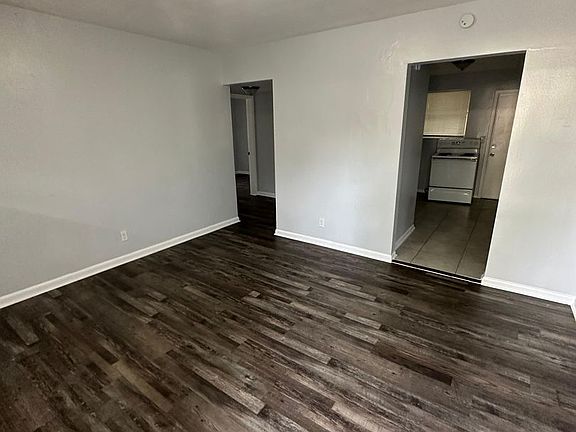 2nd image of 2002 Palafox St Unit 3