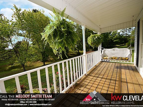 3rd image of 1878 Westland Dr SW