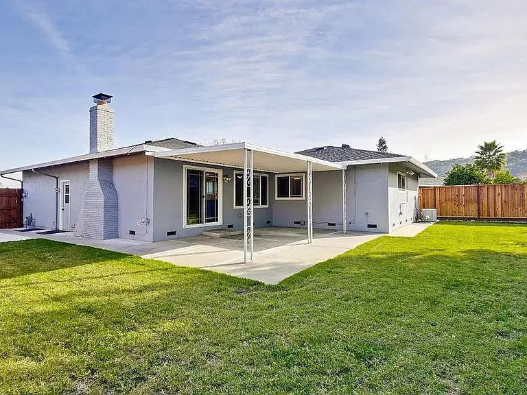 5951 Garces Ave — Photo 16