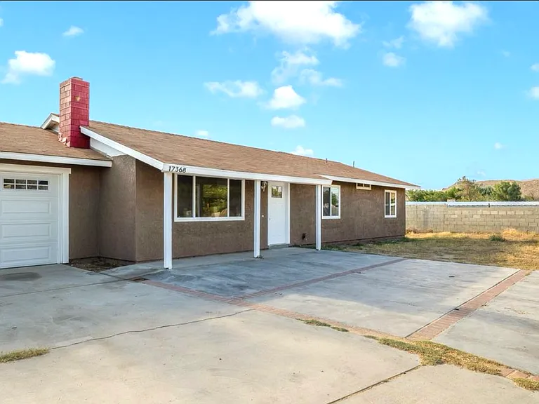 17368 Sweetaire Ave — Photo 4